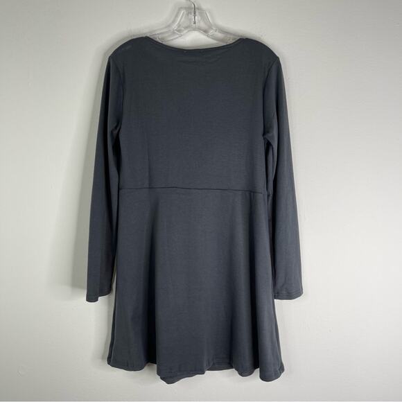 NWT Entro gray red floral embroidered stretch cross front midi dress medium - Picture 8 of 8